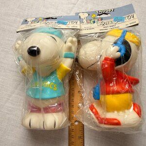 Vintage 90's Snoopy Squeeze Toy Peanuts Danara NOS Workout Baby & Baby Walkman